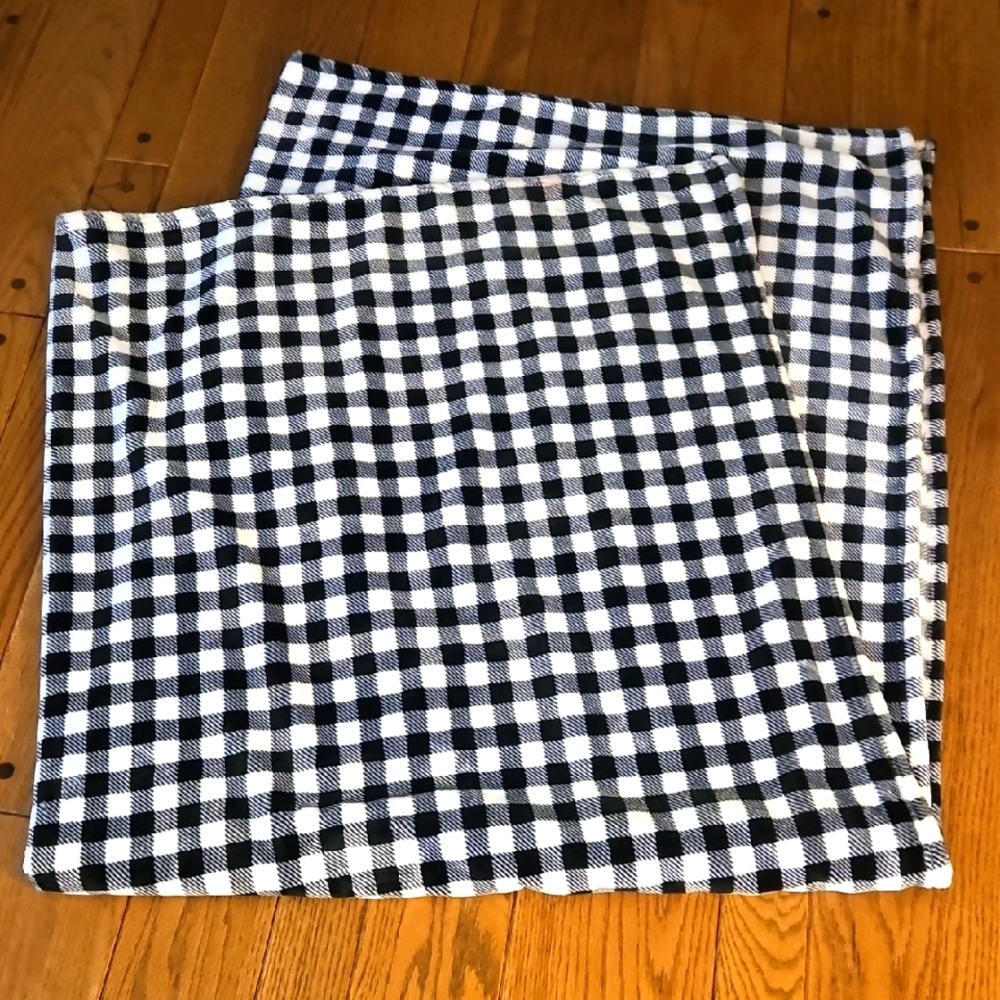 Cynthia Rowley Black and White Plaid Plush Blanket